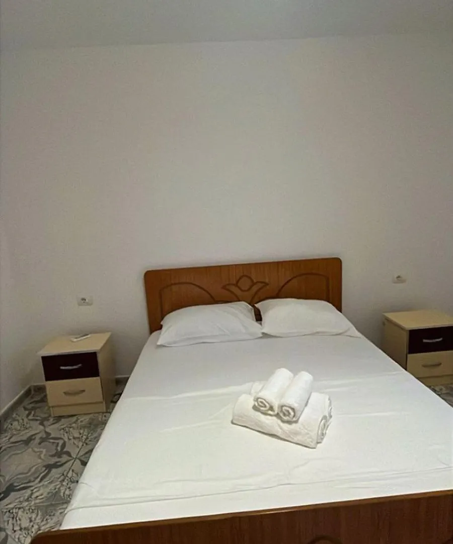 Vila Luani 1 Vlorë